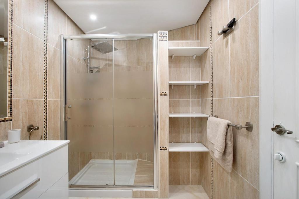 Puerto Marina Luxury Studio بينالماذينا المظهر الخارجي الصورة