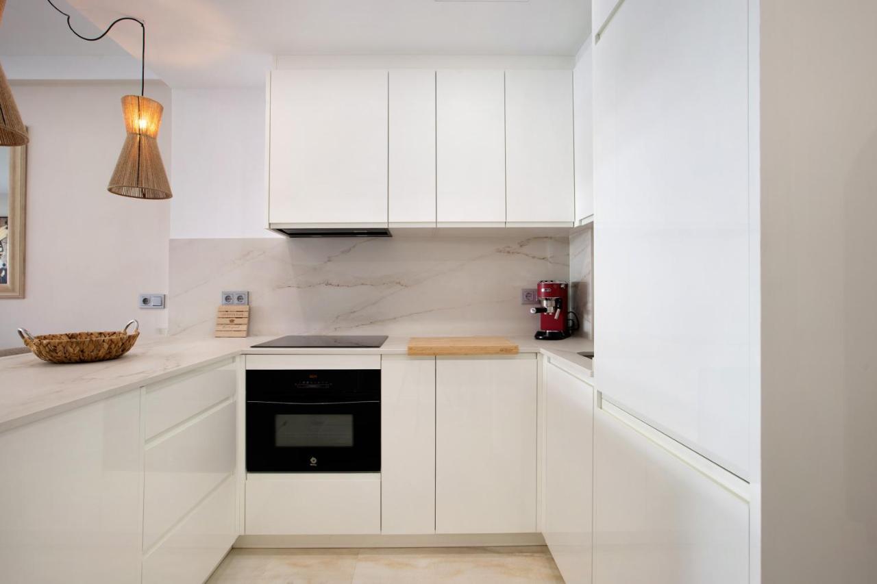 Puerto Marina Luxury Studio بينالماذينا المظهر الخارجي الصورة