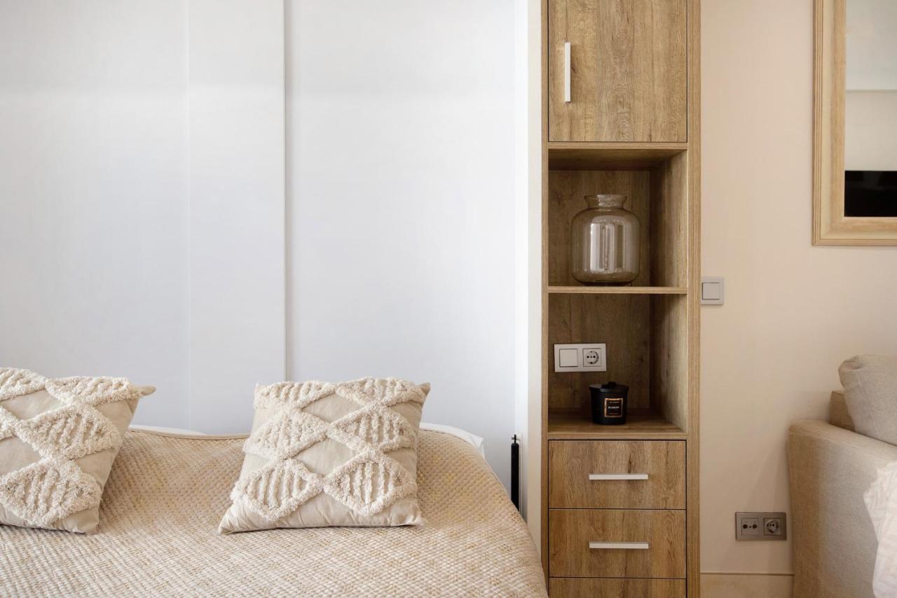 Puerto Marina Luxury Studio بينالماذينا المظهر الخارجي الصورة